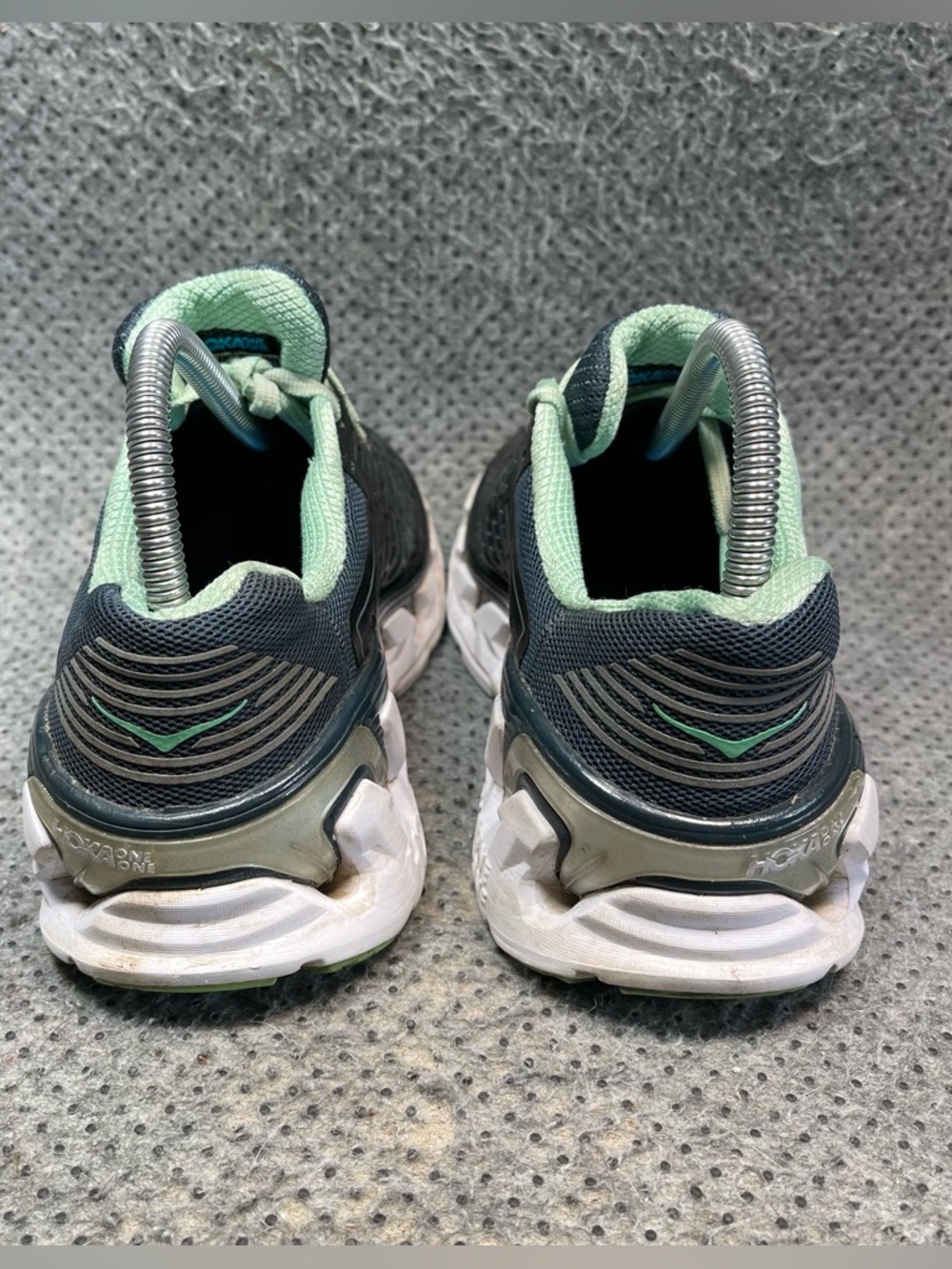 Hoka One One Vanquish 3 Running Shoes Size 7.5 Women’s - Picture 8 of 12